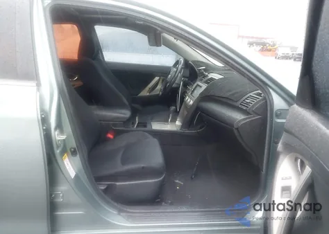 2008 Toyota Camry Se z USA, uszkodzony, nr VIN 4T1BE46K08U769348